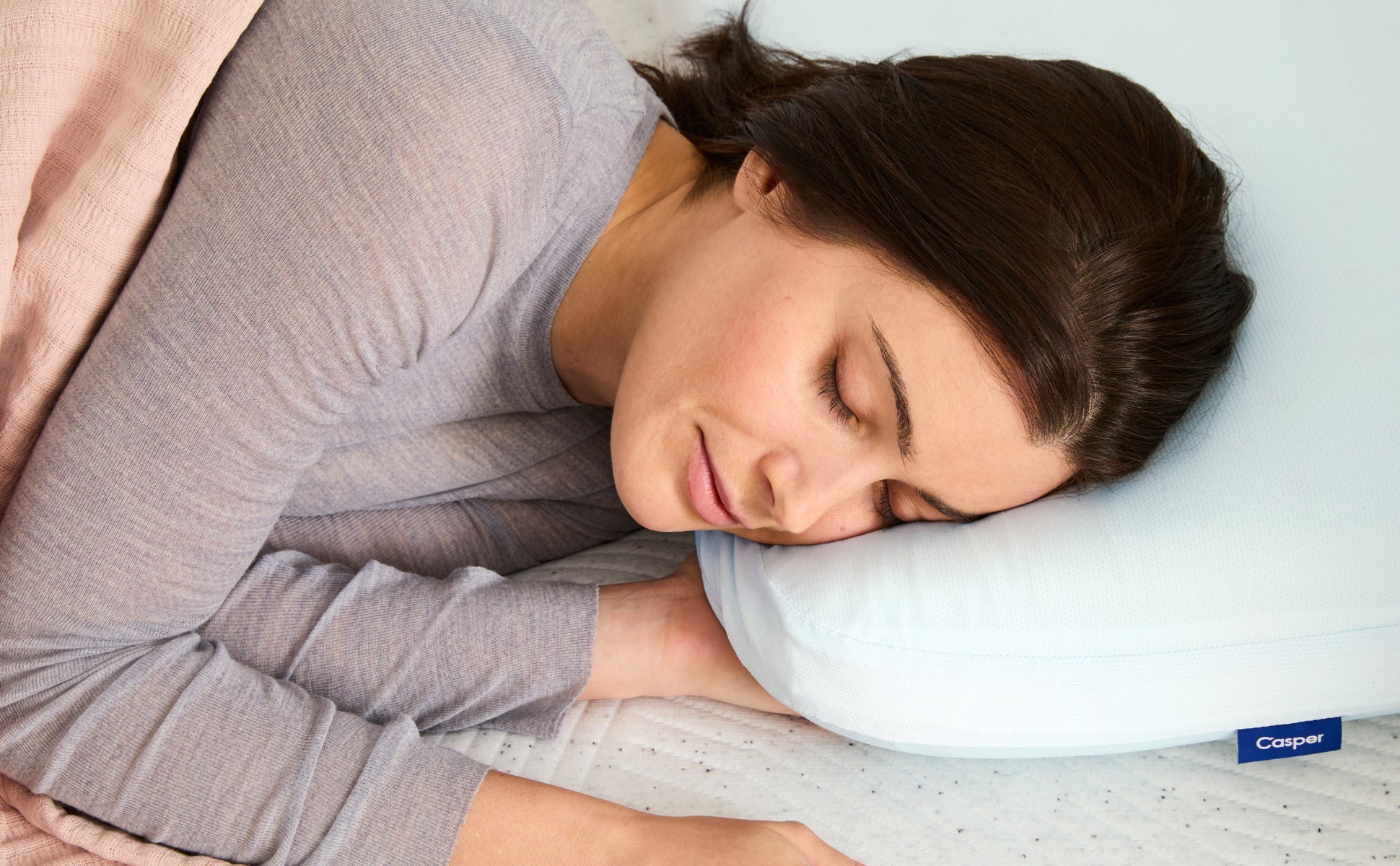 Hybrid-Snow-Pillow-lifestyle-1-1.jpg